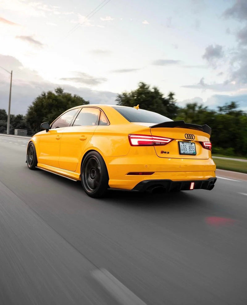 AUDI RS3 8V.2 SEDAN CARBON FIBRE F1 LED DIFFUSER