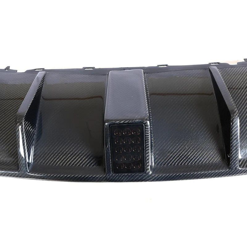 AUDI RS3 8V.2 SEDAN CARBON FIBRE F1 LED DIFFUSER