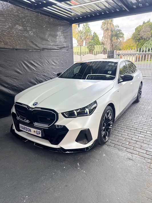 BMW I5 5 SERIES G60 G61 GLOSSY BLACK LIP SPLITTER FOR 2024