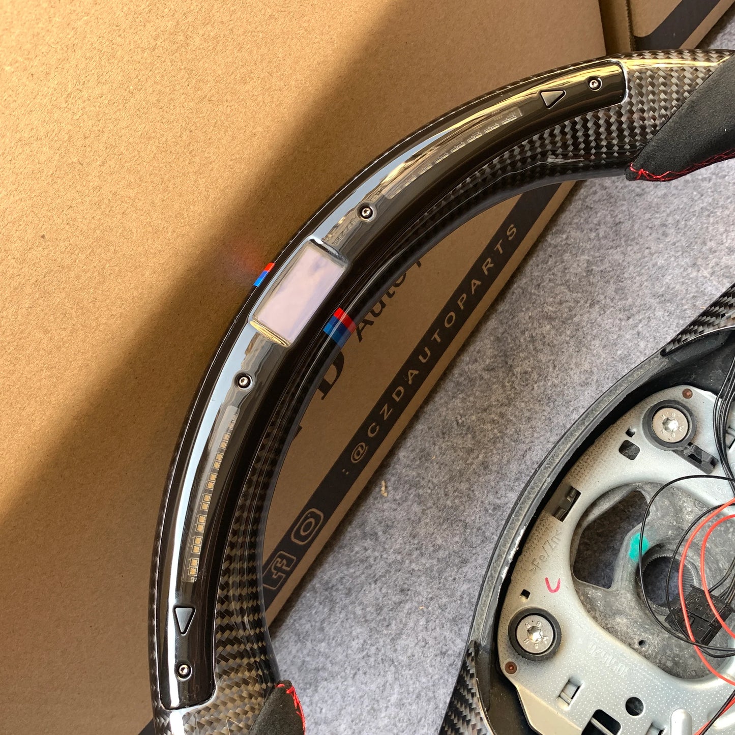 E-SERIES CARBON FIBER STEERING WHEEL WITH LED DISPLAY