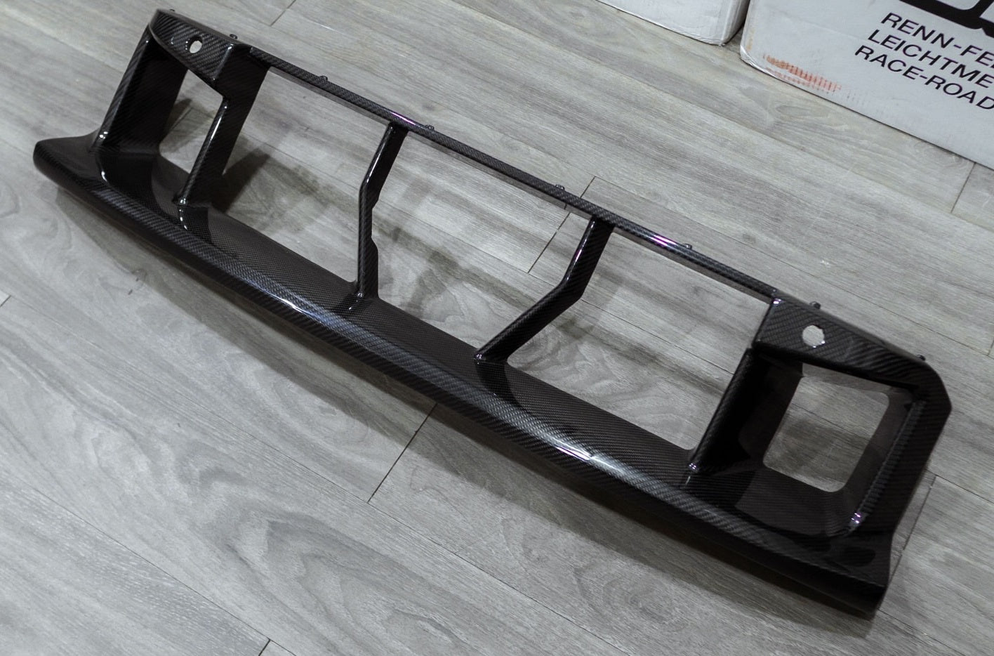 G87 M2 (2-SERIES) MP STYLE CARBON FIBRE CENTRE LOWER GRILLE