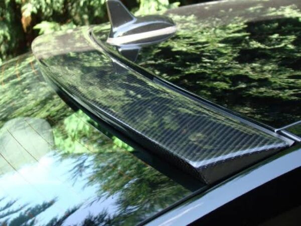 MERC W204 C-CLASS SEDAN CARBON FIBRE ROOF SPOILER