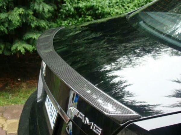 MERC W204 C-CLASS COUPE AMG STYLE CARBON FIBRE BOOT SPOILER