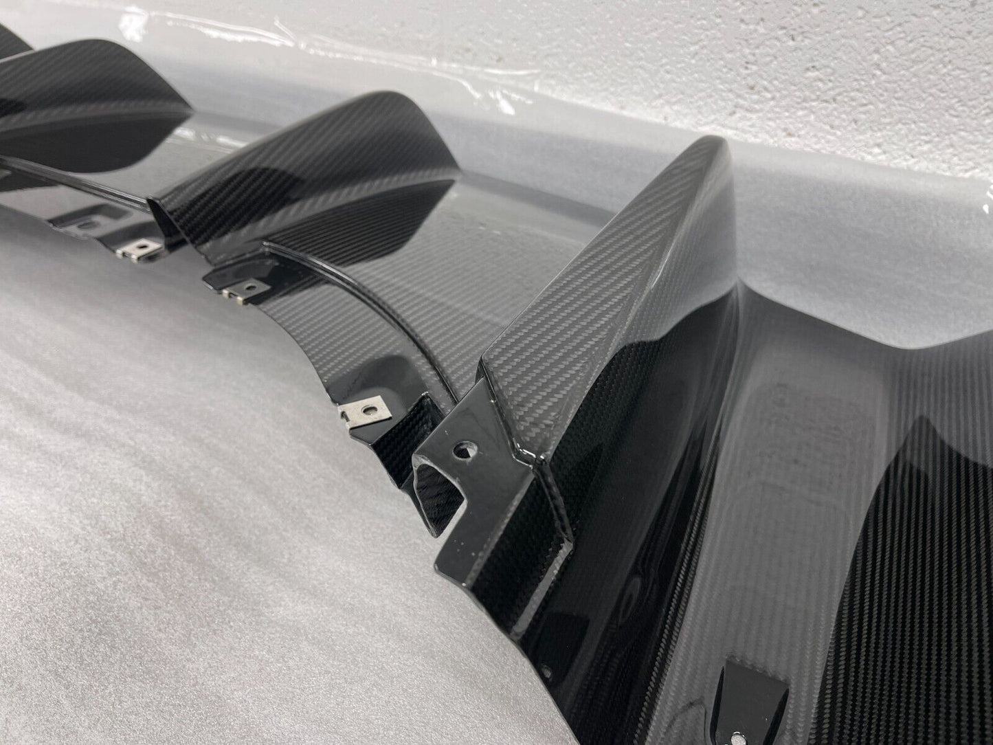 AUDI R8 4S VRS STYLE CARBON FIBRE DIFFUSER