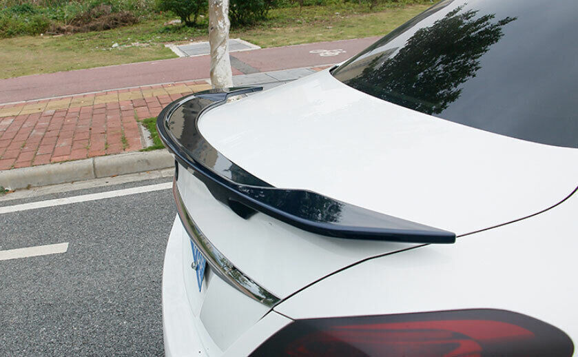 MERC W205 C-CLASS SEDAN R STYLE TRUNK SPOILER