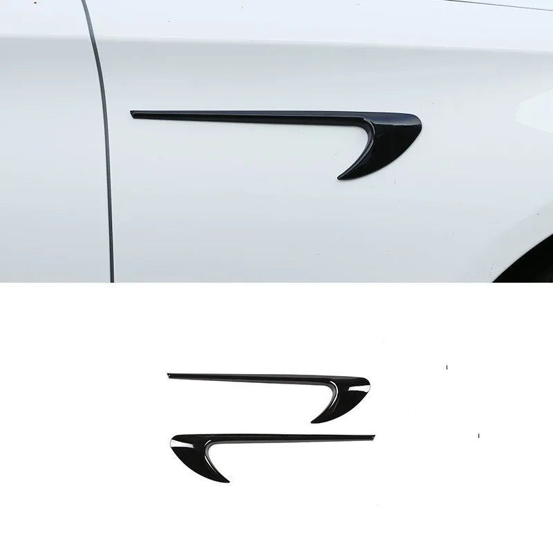 MERC W205 C-CLASS FENDER ARROW EMBLEMS