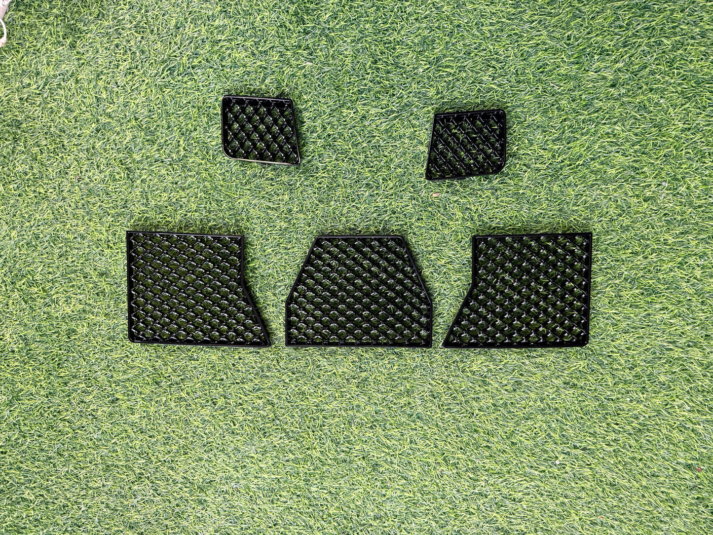 G87 BMW M2 FRONT BUMPER GRILL MESH