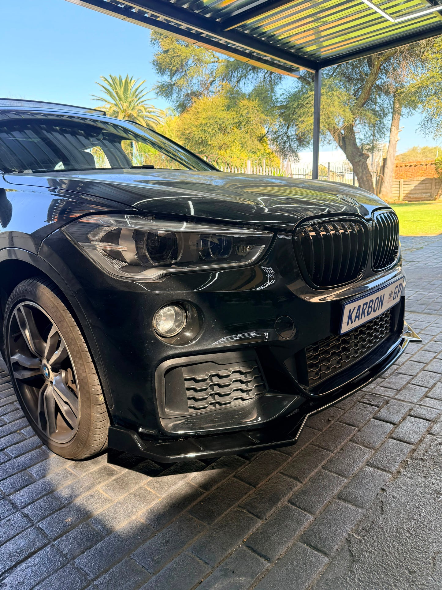 F48 X1 GLOSS BLACK DUAL SLAT GRILLE