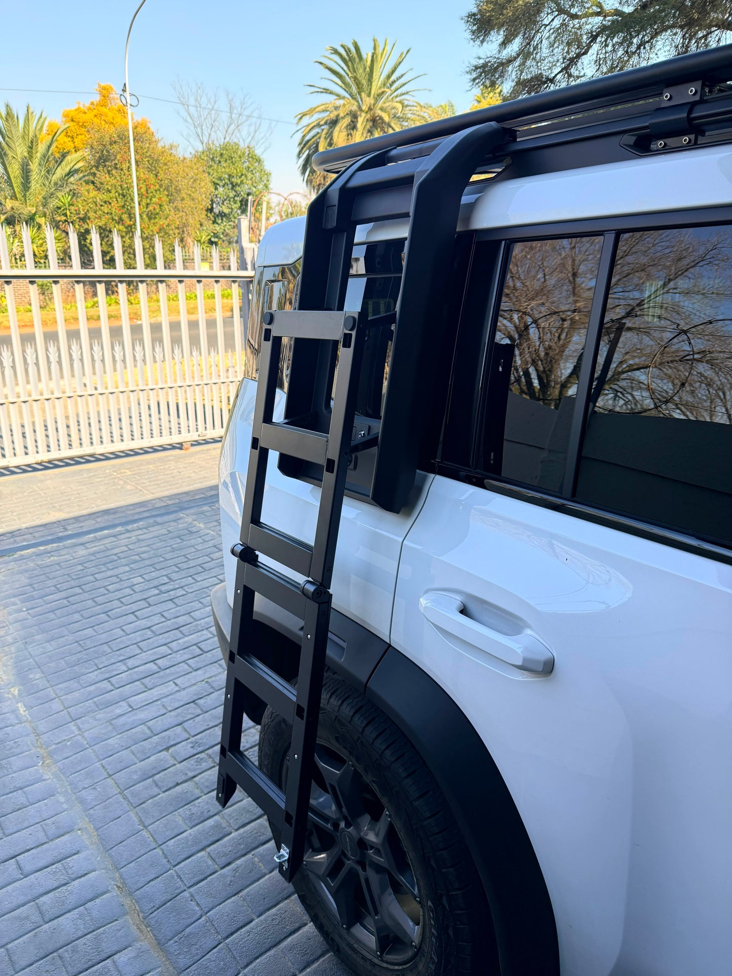 JETOUR T2 DEFENDER STYLE SIDE LADDER