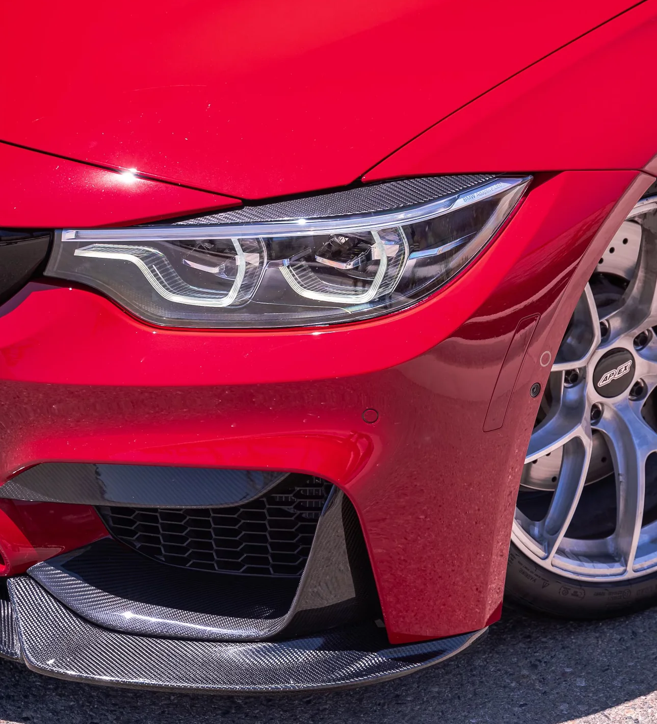 F80 M3 / F82 M4 CARBON FIBER HEADLIGHT EYELIDS