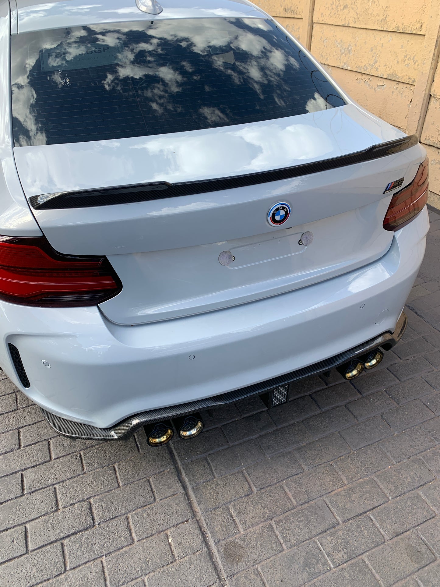 F87 M2 F1 STYLE LED CARBON FIBRE DIFFUSER