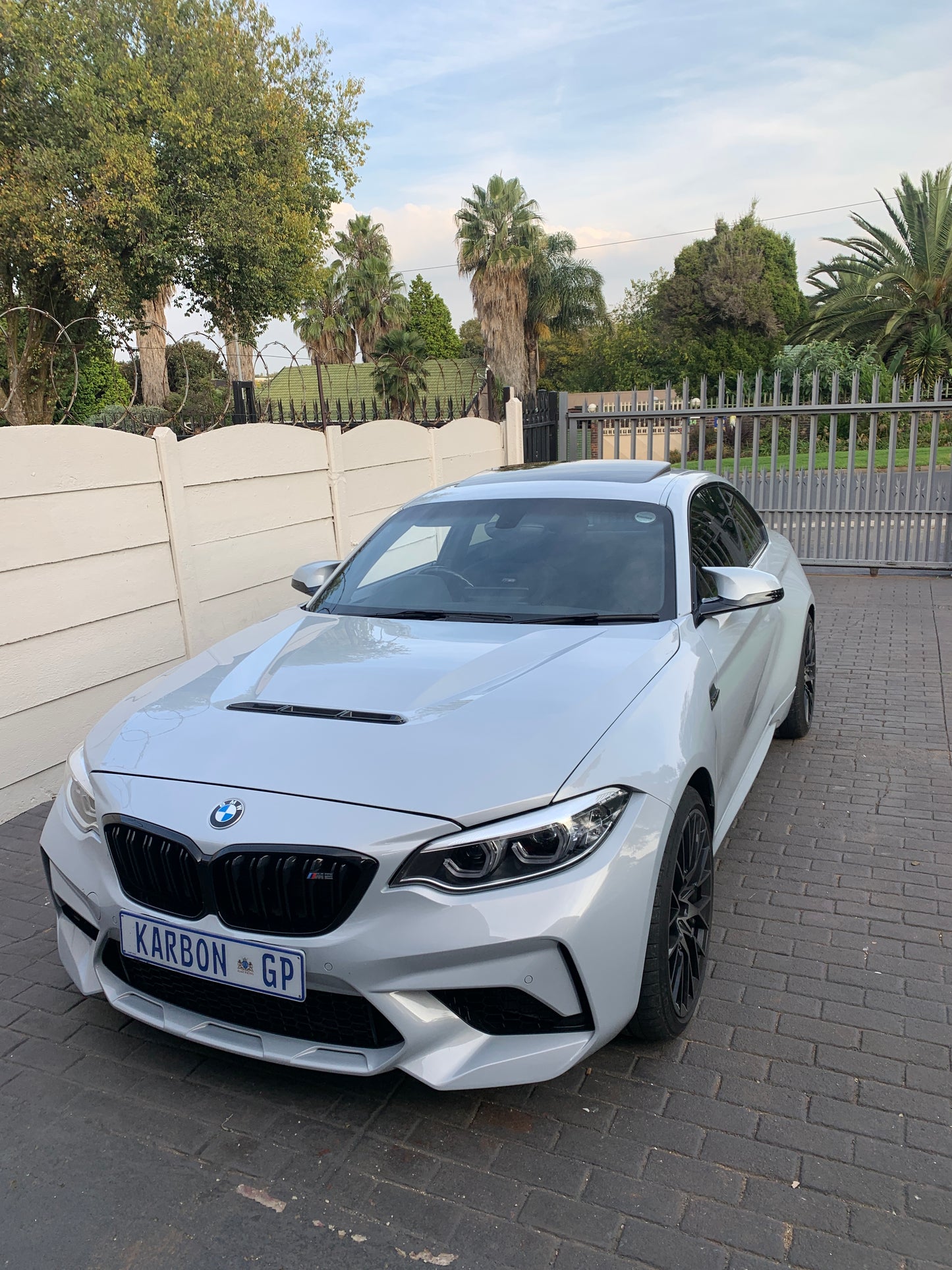 F87 / F20 / F22 / F22 CS STYLE BONNET