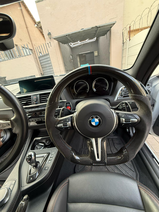 F-SERIES CARBON FIBER STEERING WHEEL