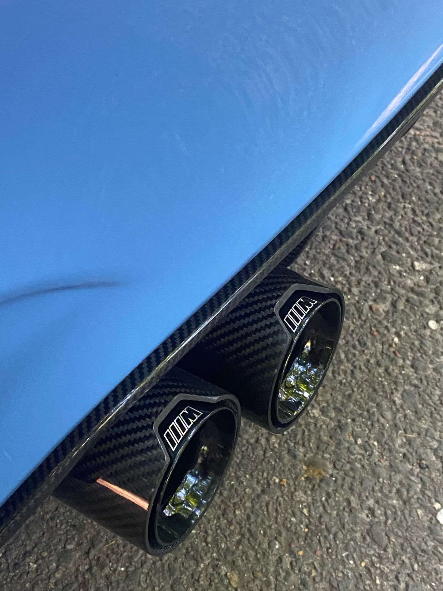 F-SERIES PERFORMANCE STYLE CARBON FIBRE EXHAUST TAIL PIPES