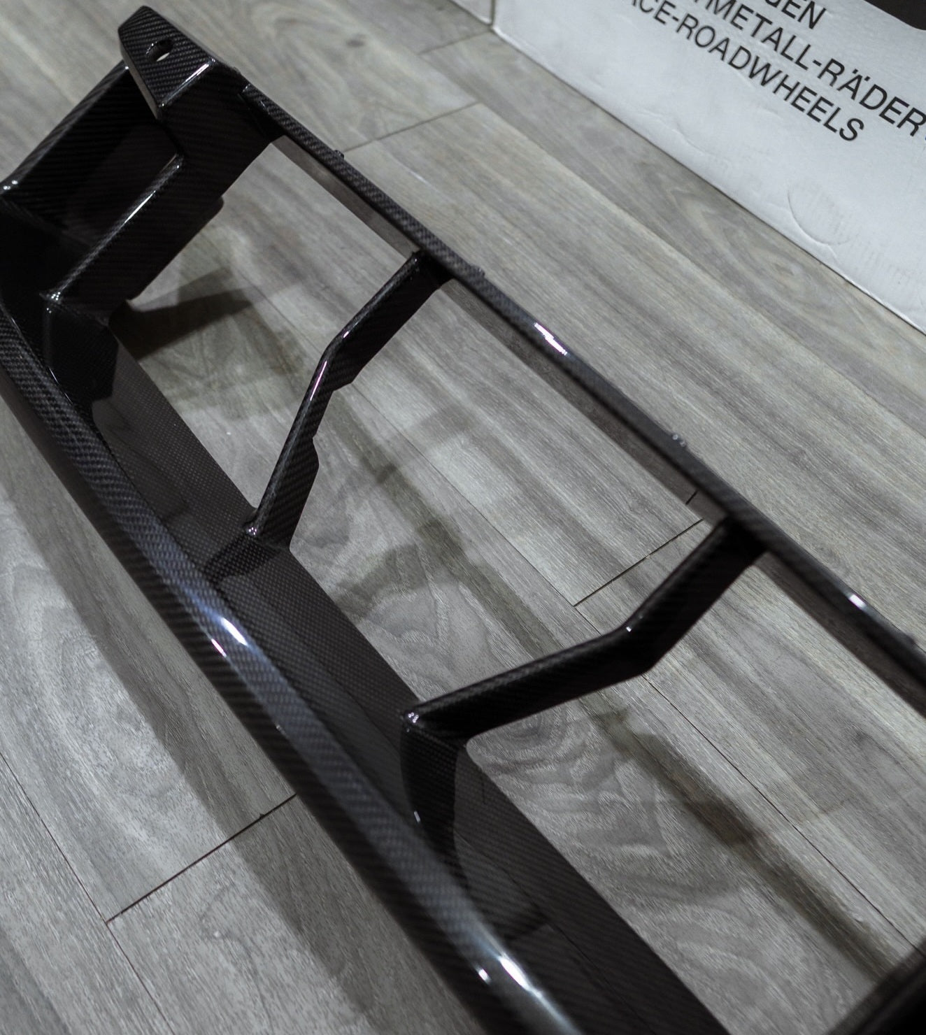 G87 M2 (2-SERIES) MP STYLE CARBON FIBRE CENTRE LOWER GRILLE