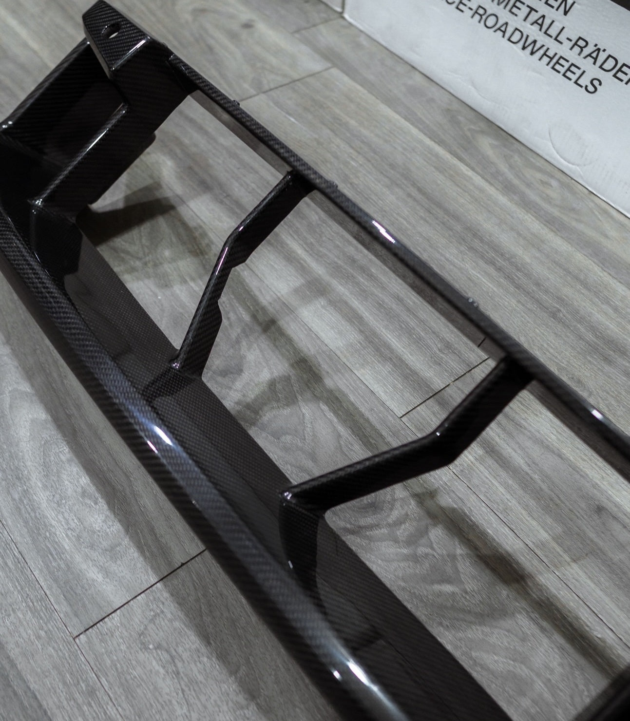 G87 M2 (2-SERIES) MP STYLE CARBON FIBRE CENTRE LOWER GRILLE