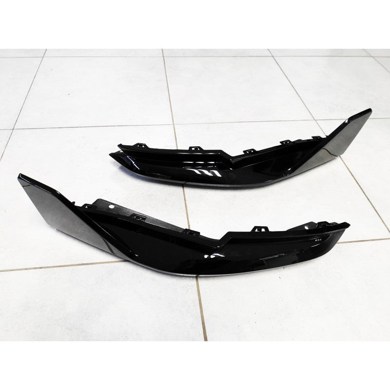 G82 M4 MP STYLE GLOSS BLACK REAR SPLITTERS