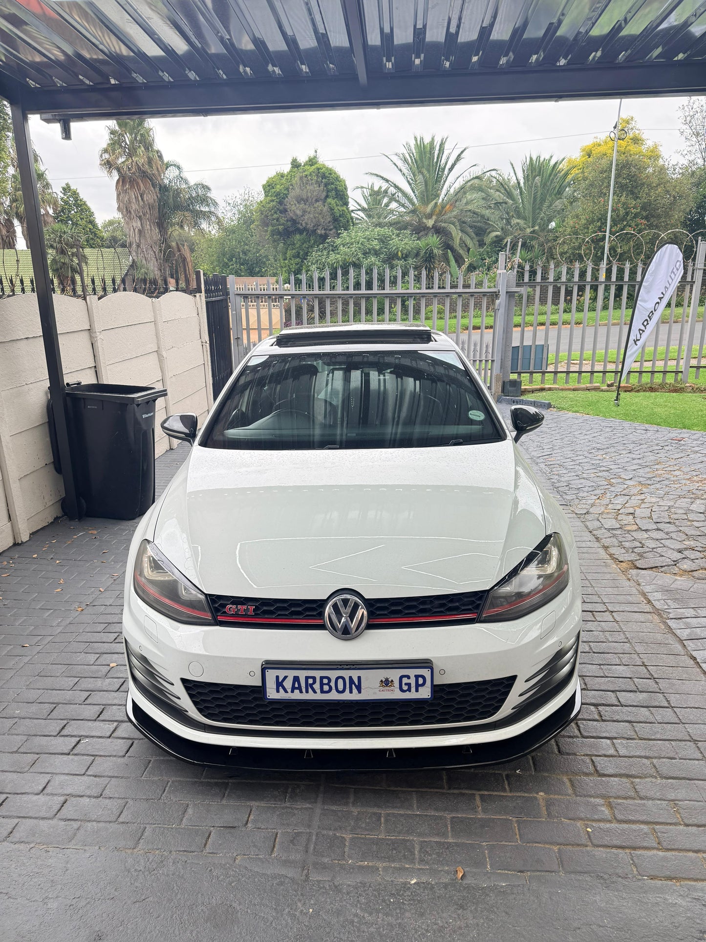 GOLF 7 R/ GTI GLOSS BLACK FRONT LIP