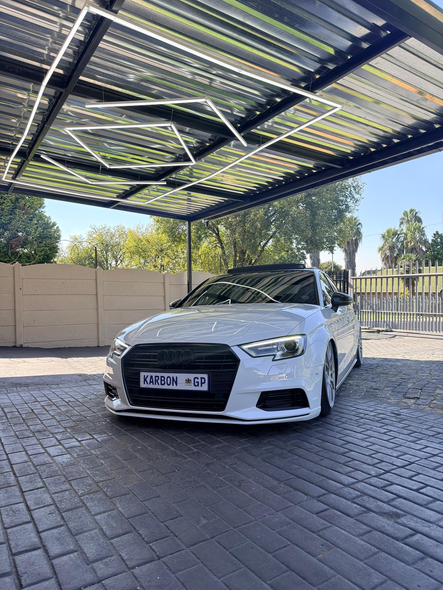 AUDI GLOSS BLACK BADGE