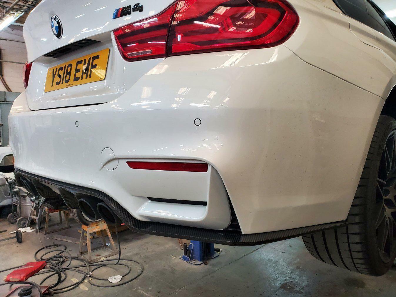 F80 M3 / F82 M4 3D STYLE CARBON FIBRE REAR DIFFUSER