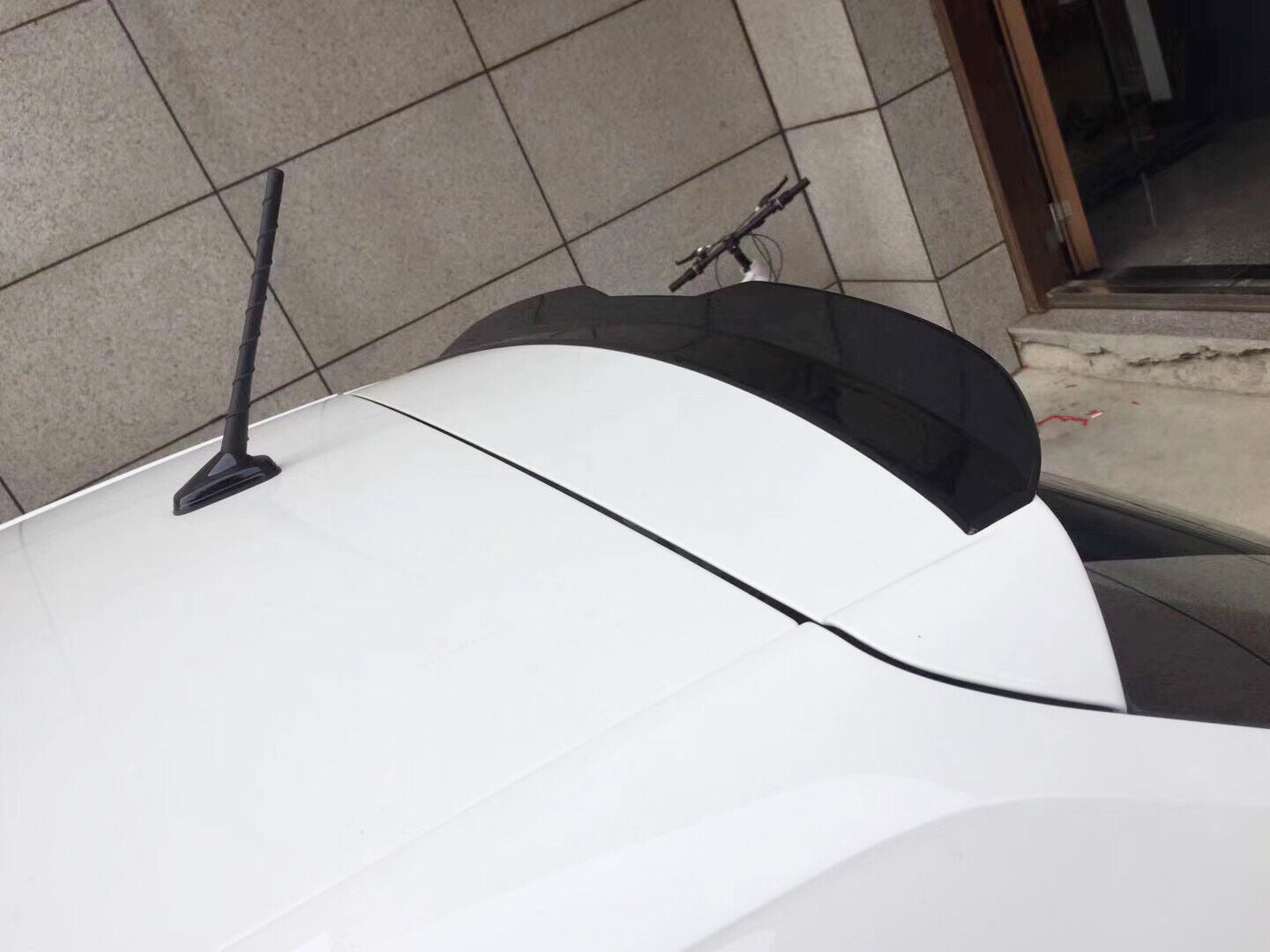 POLO 8 AW TSI MAXTON STYLE GLOSS BLACK ROOF SPOILER EXTENSION