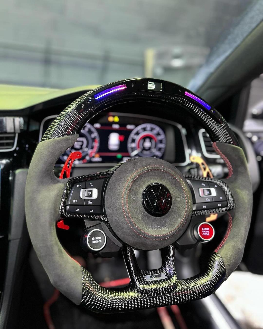 GOLF 7/7.5 CARBON LED STEERING WHEEL