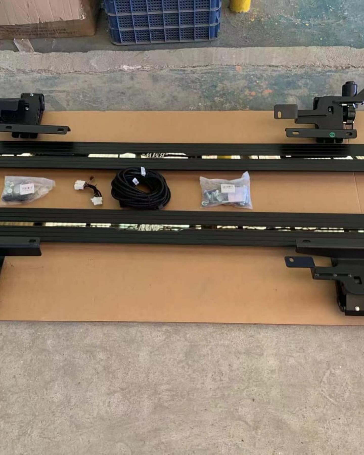 JETOUR T2 ELECTRIC FOLDING STEP SILLS