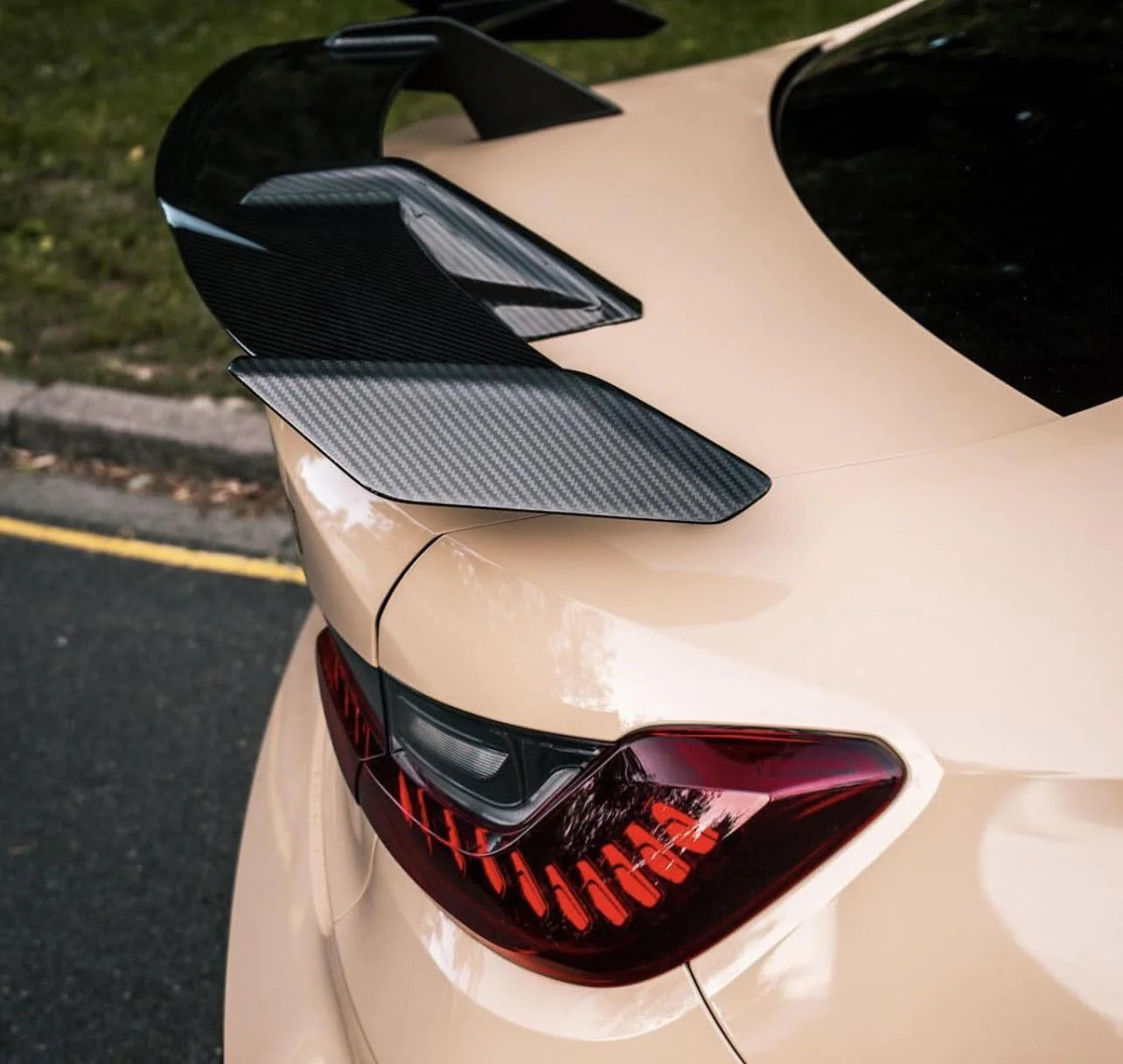 M PERFORMANCE STYLE CARBON FIBRE WING